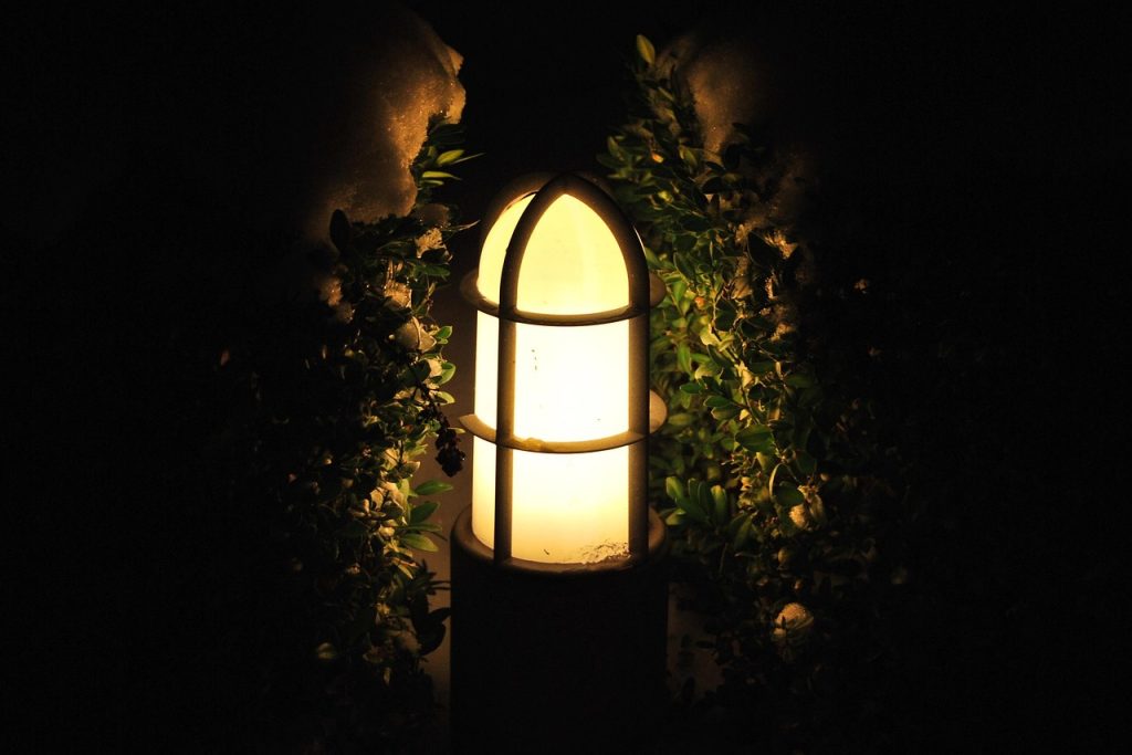 best outdoor solar garden lights